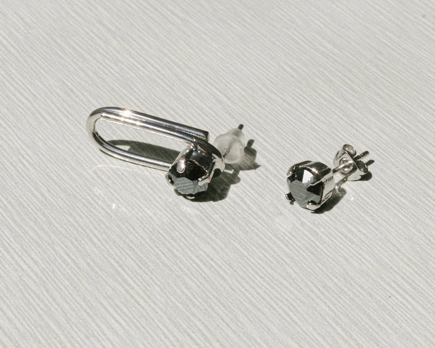 Oval Earrings With Crystal  Stone  (Pair)