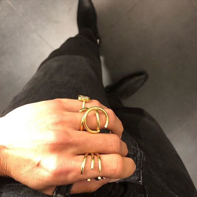 Open circle ring