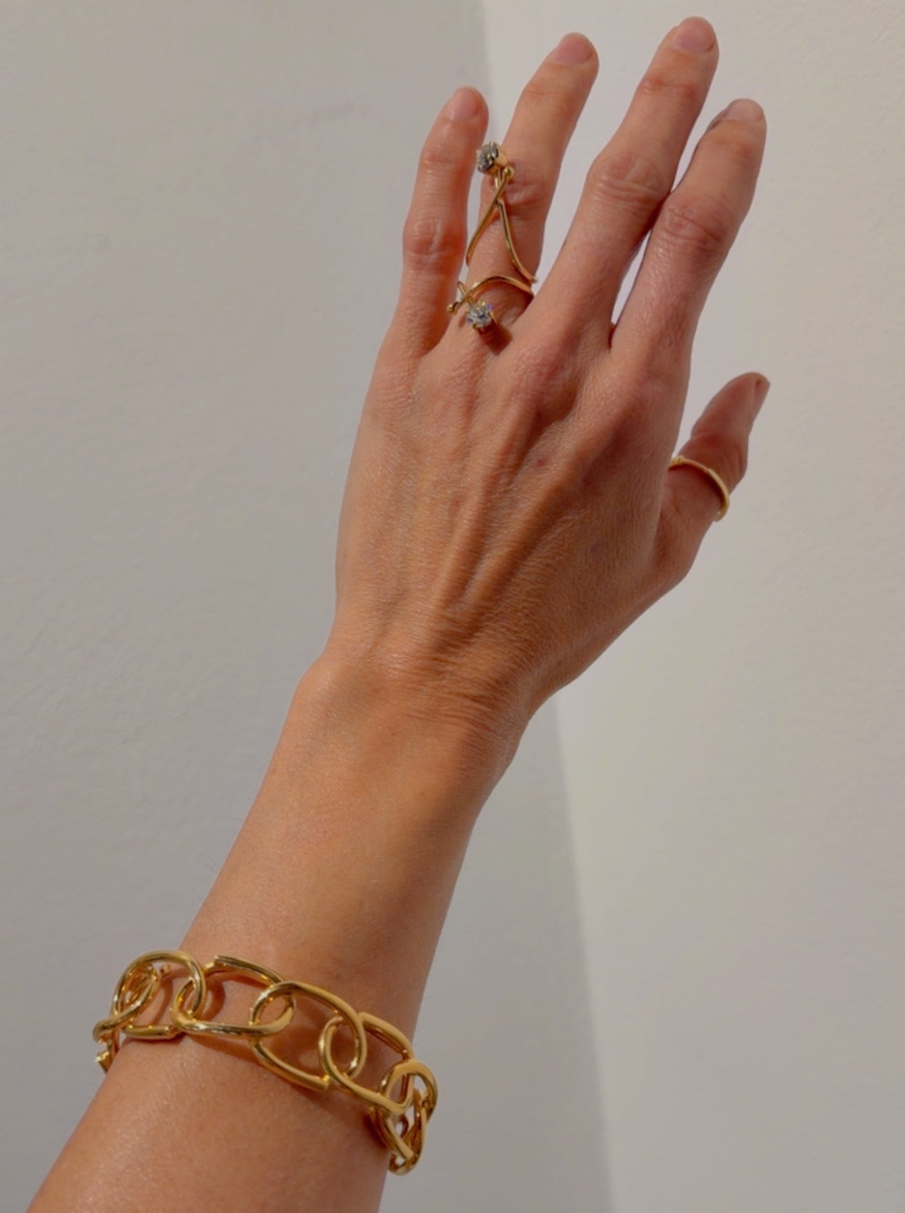 M Chain cuff