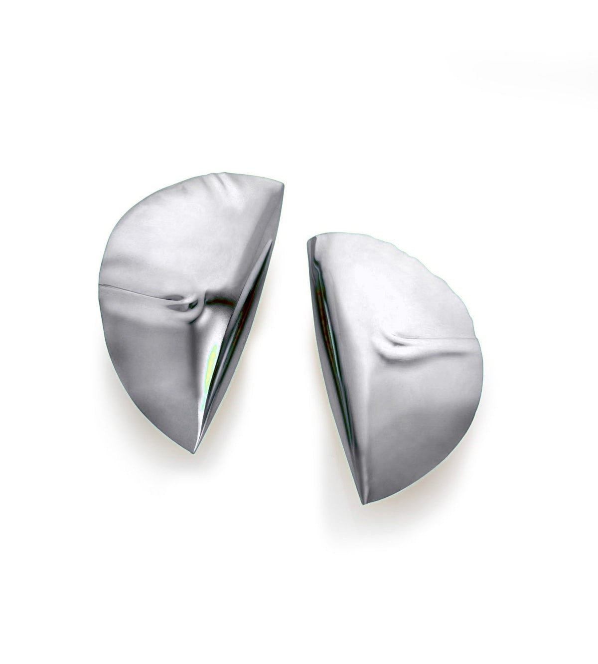 Handmade silver tone clam earrings with brass base