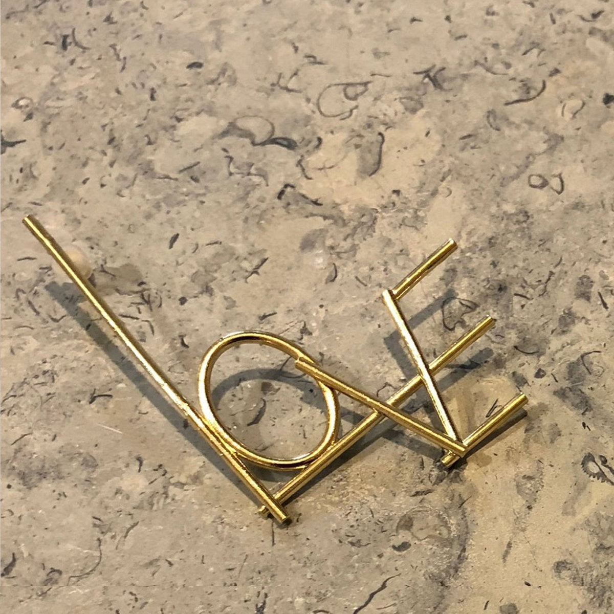 LOVE Earring