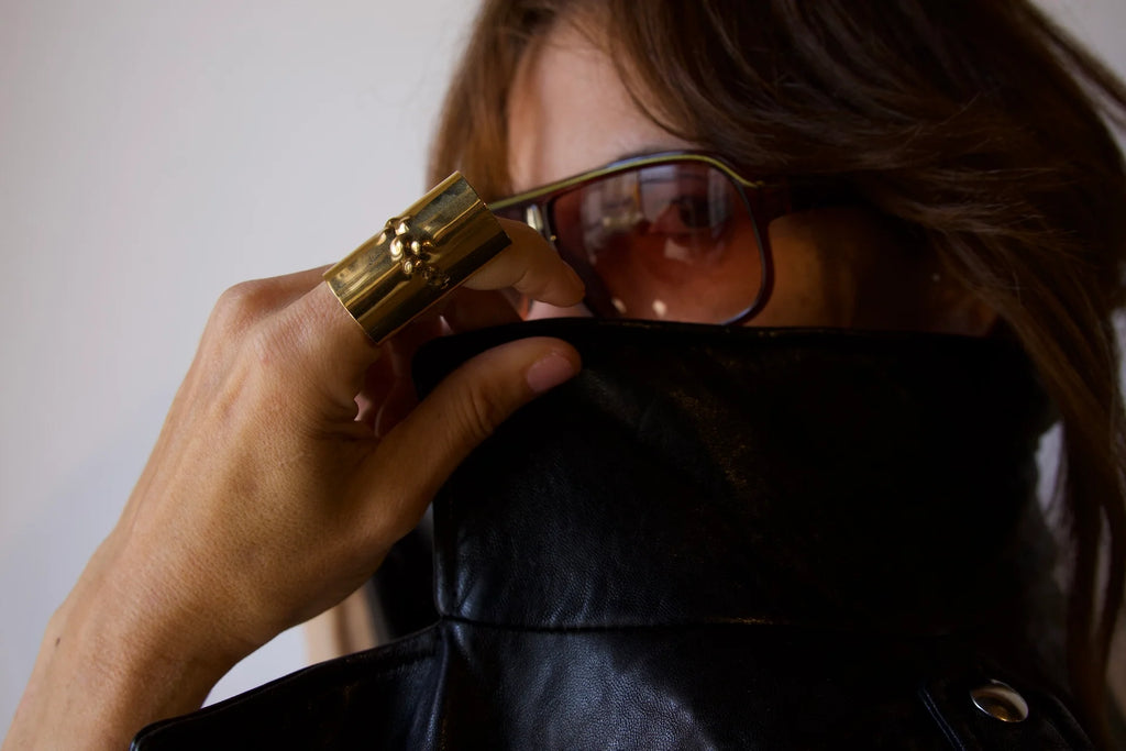 Embossed Knuckle Ring